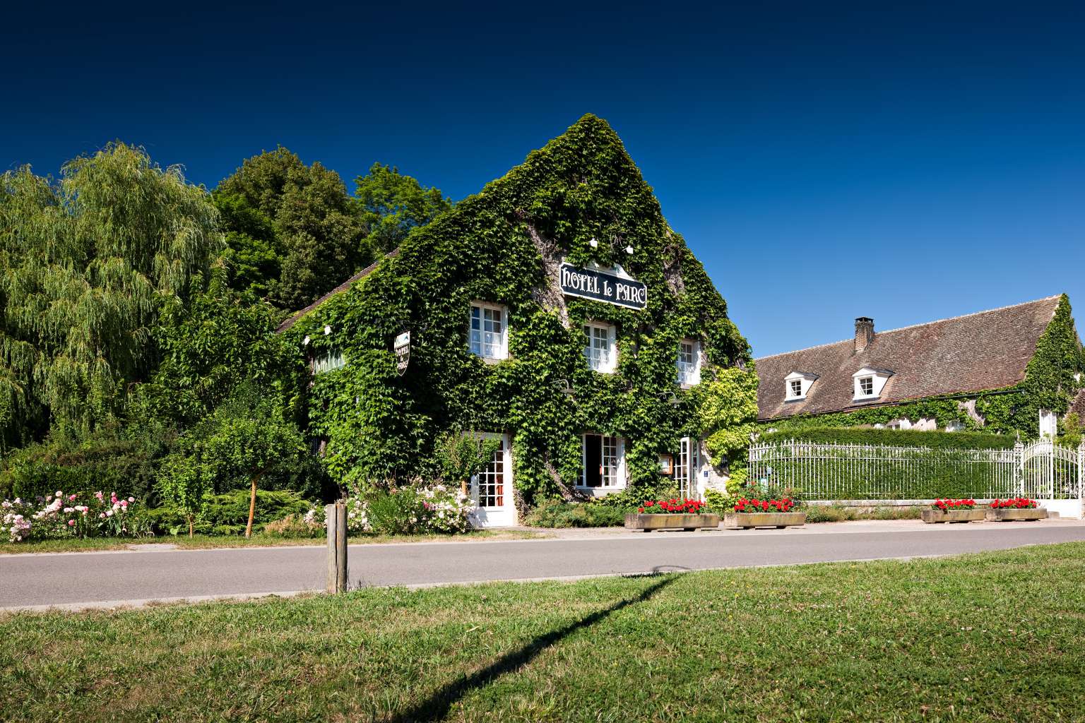 parcdelhostellerie-facade